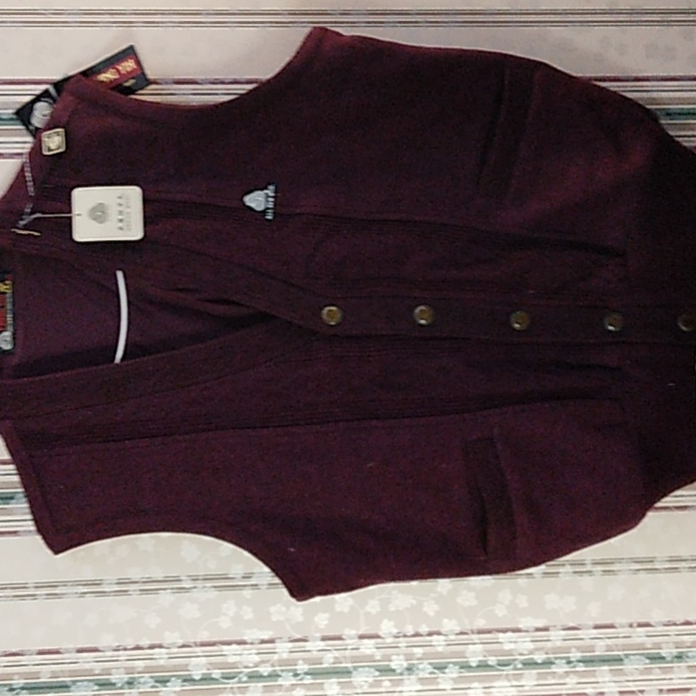 Sweater vest